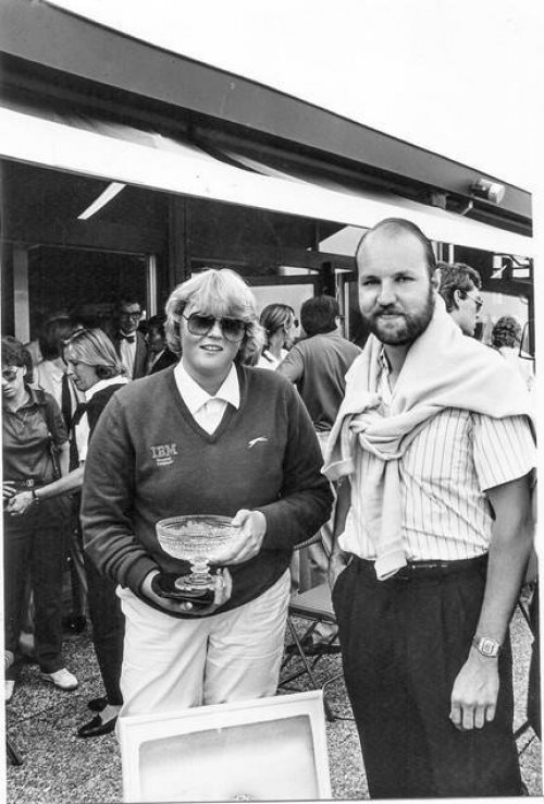 Première victoire de Laura Davies à 21 ans avec son caddie lors Ladies Godiva Open 1985